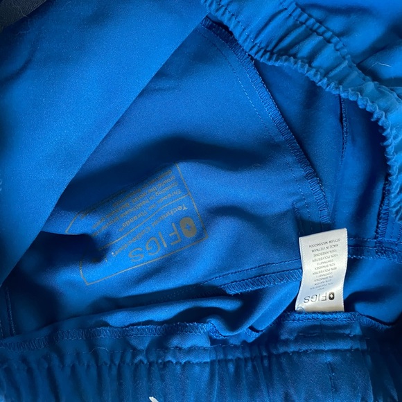Figs Technical Collection Scrubs Set Royal Blue Men’s Size M - Picture 6 of 6